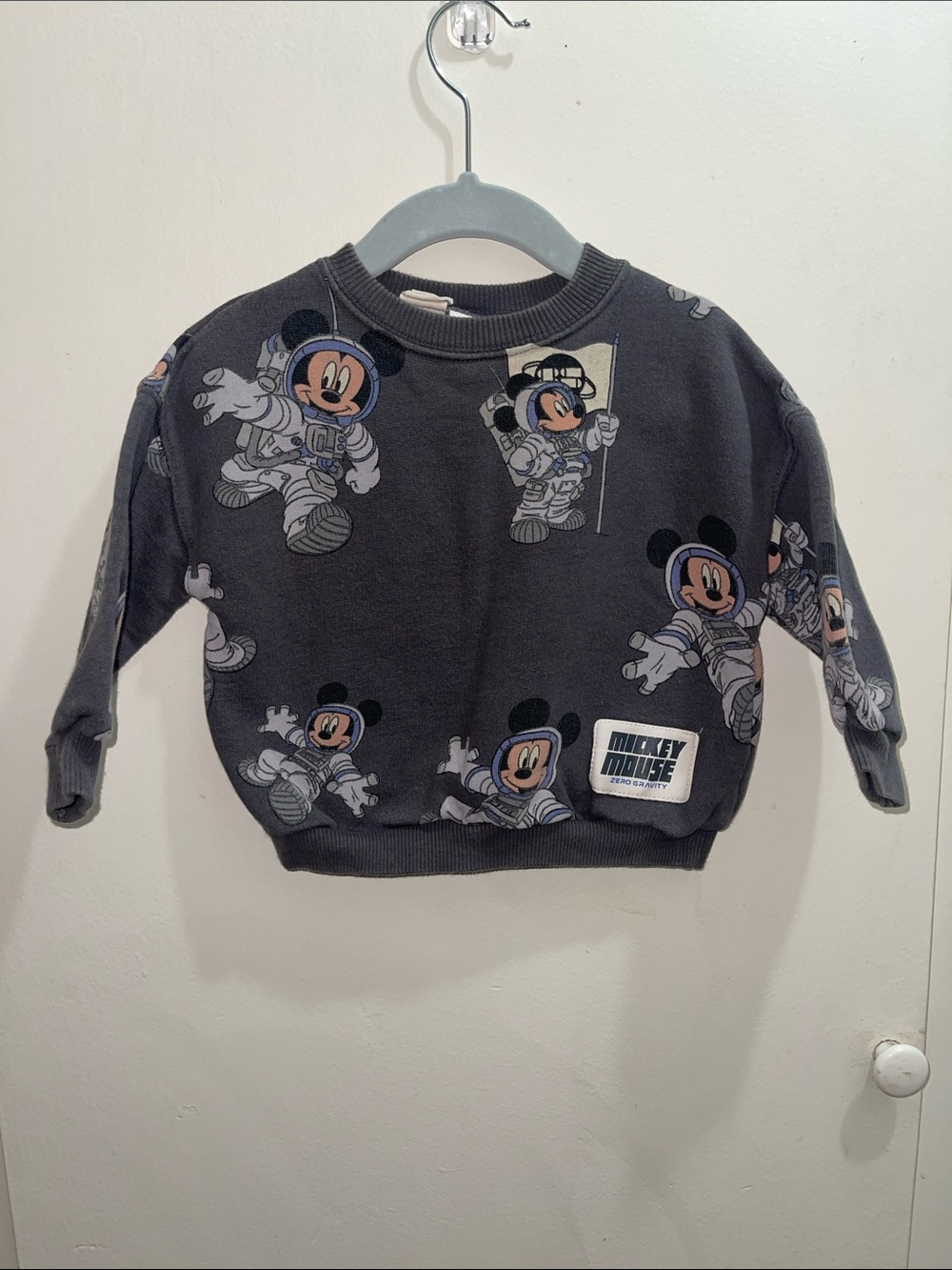 ZARA Disney Black Mickey Mouse Astronaut Sweatshirt for Kids Sz 12/18M